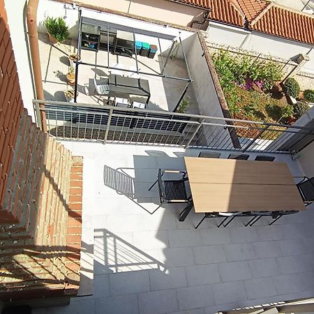 Caramel Comforts With Sea View In Stinjan Only 300 Meters From The Beach PUY 외부 사진