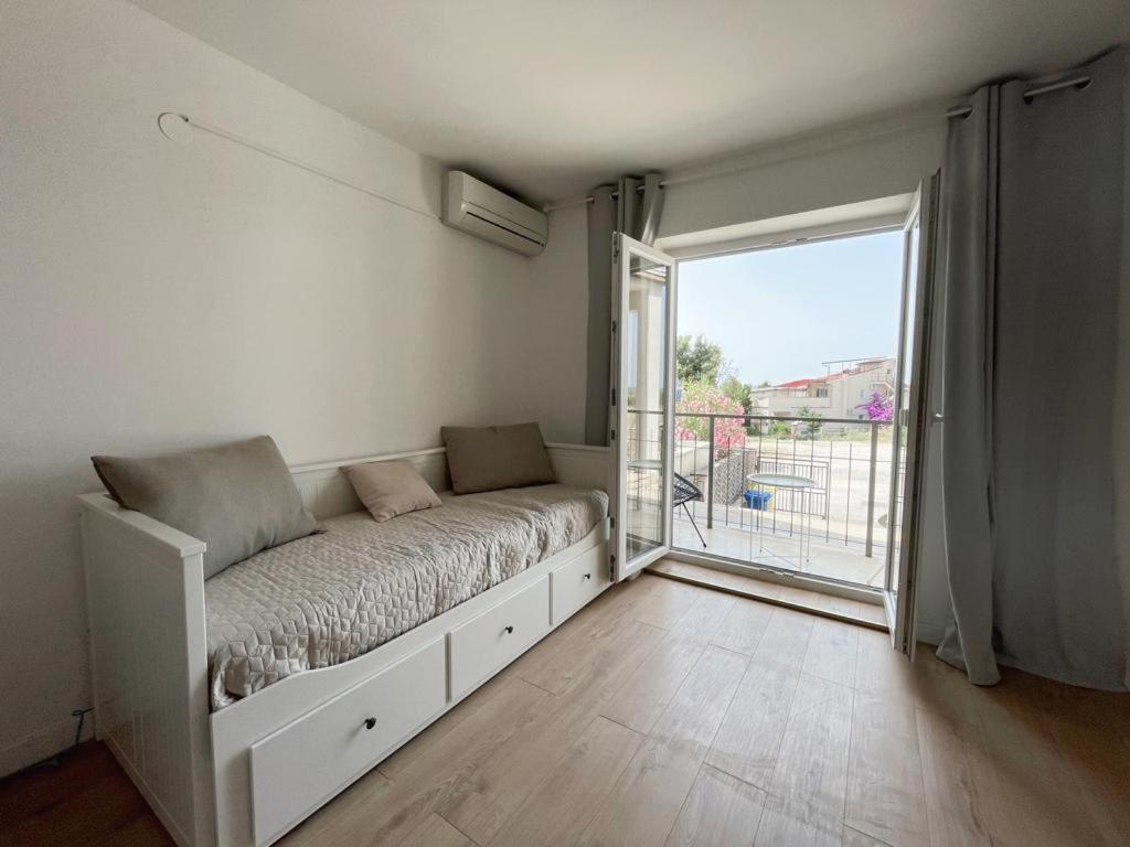 Caramel Comforts With Sea View In Stinjan Only 300 Meters From The Beach PUY 외부 사진