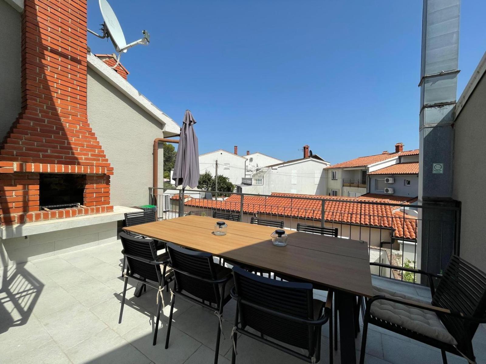 Caramel Comforts With Sea View In Stinjan Only 300 Meters From The Beach PUY 외부 사진