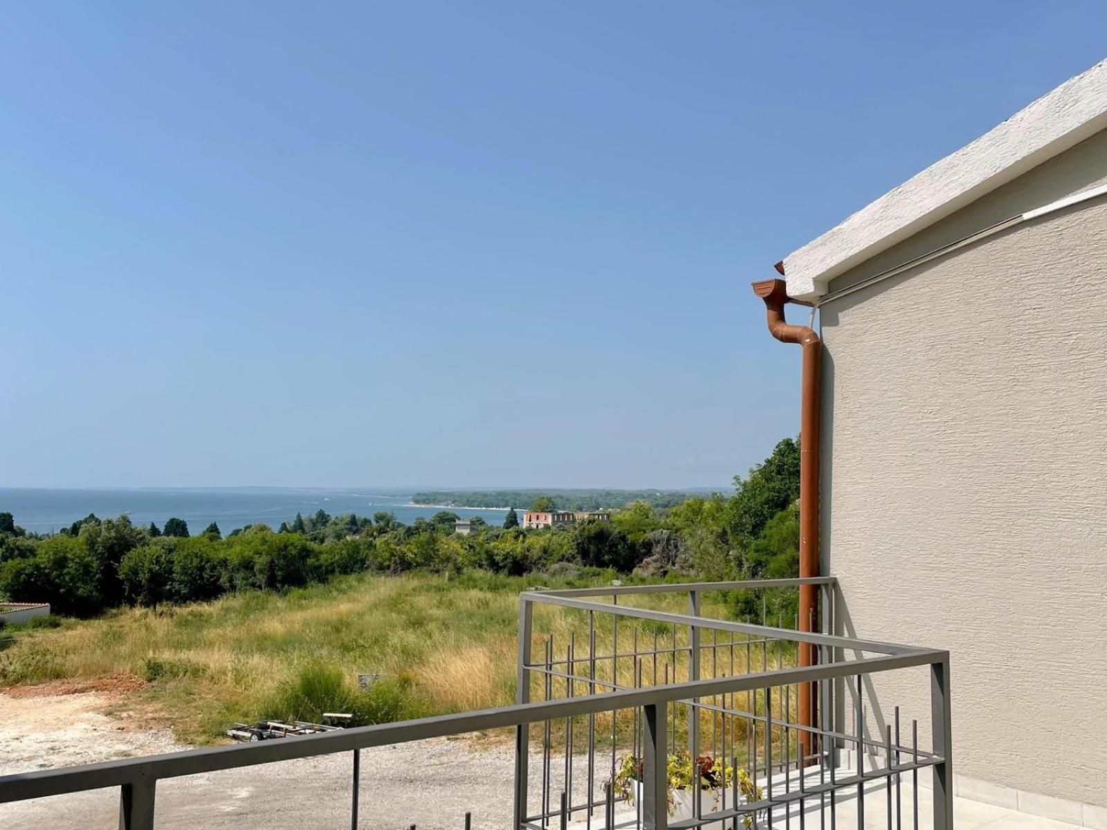 Caramel Comforts With Sea View In Stinjan Only 300 Meters From The Beach PUY 외부 사진