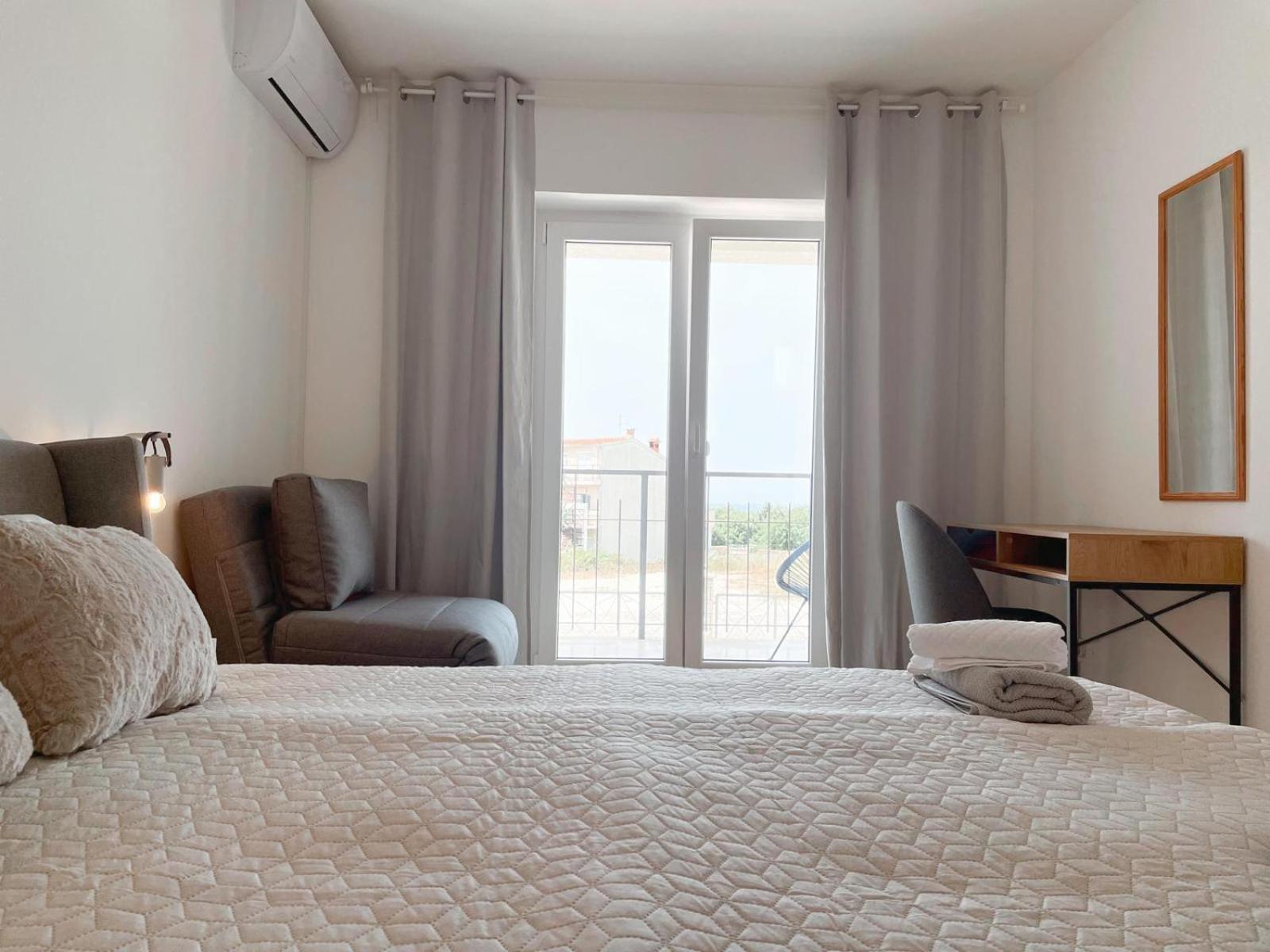 Caramel Comforts With Sea View In Stinjan Only 300 Meters From The Beach PUY 외부 사진