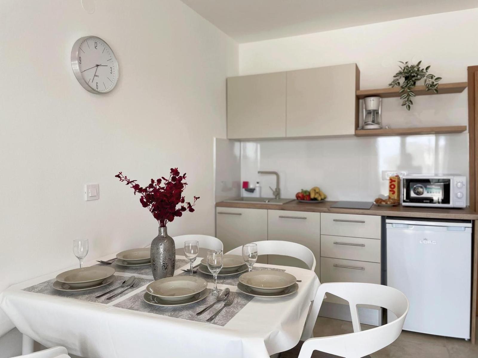 Caramel Comforts With Sea View In Stinjan Only 300 Meters From The Beach PUY 외부 사진
